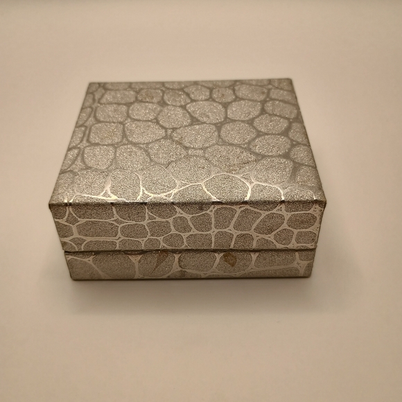 Silver Plated Drusy Quartz Pendant Necklace - Picture 3 of 3